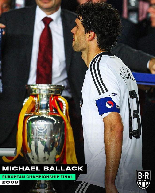 熊猫娱乐网页版 -今夜社区盾传出新动向，勒沃库森复出首秀，管理层表态——震撼外界，资深球员宣示担当的简单介绍